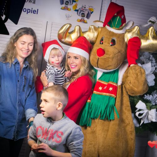 Fundacja OneDay wspiera Dzieci z Domów Dziecka i placówek Opiekuńczo-Wychowawczych oraz w trudnej sytuacji materialnej.