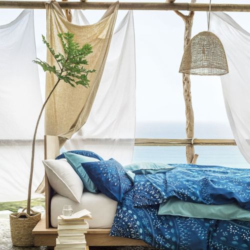 Piękna pościel i zmysłowy olejek, czyli sposób na kolorowe sny!