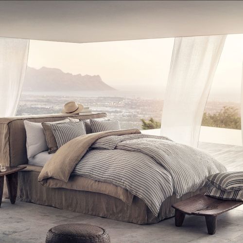 Piękna pościel i zmysłowy olejek, czyli sposób na kolorowe sny!