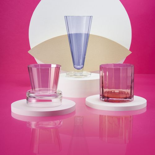 Unikalna, limitowana kolekcja to efekt współpracy marki Krosno ze światowej sławy projektantem – Karimem Rashidem.