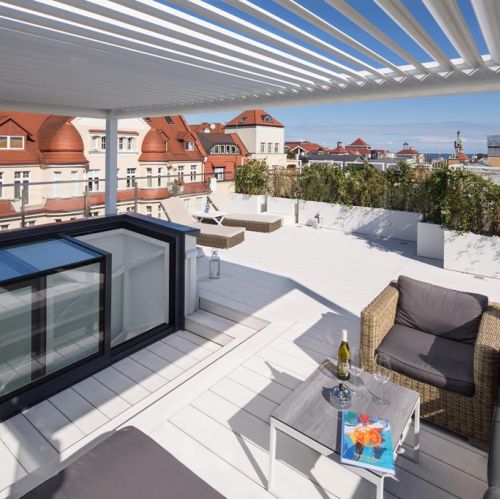 Taras z desek kompozytowych zamiast drewna