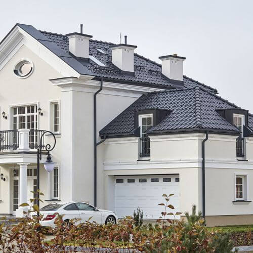 Dom gotowy na Wielkanoc – dekoracje w kolorach złota, zieleni i błękitu
