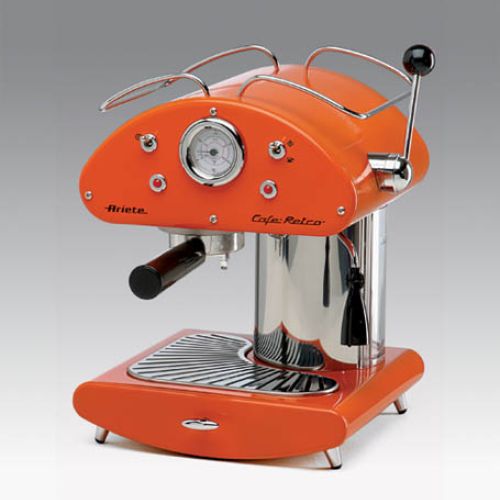 W stylu retro. ARIETE. AGD w śmiałych kolorach