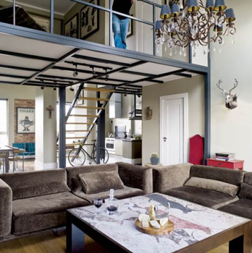 Apartament ze stalową antresolą