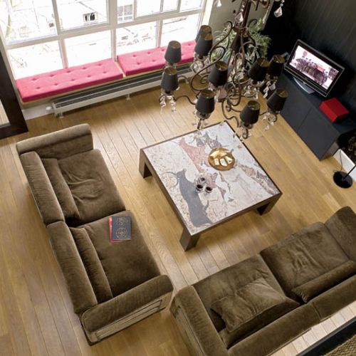 Apartament ze stalową antresolą