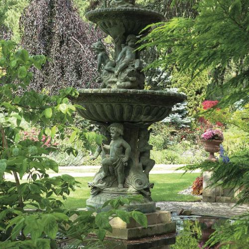 Aranżacja tego ogrodu sprawia, że nie starcza czasu, by opłakiwać przekwitające orientalne maki, bo już