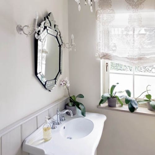 Romantyczna łazienka w stylu francuskim.