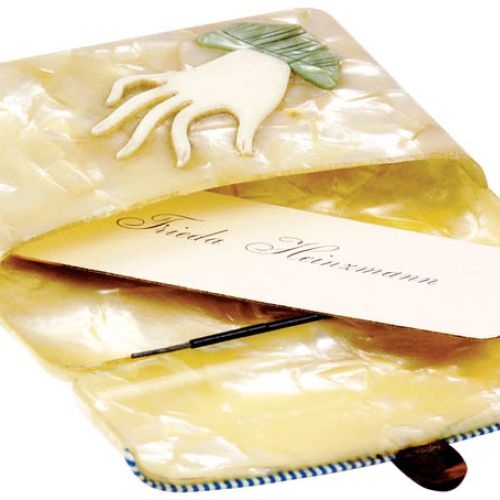 Bakelitowy wizytownik w stylu art deco, 1930 r., z kolekcji Włodzimierza Hermana, fot. G. Kołodziej i J. Twardowski/JTFOTO.DK