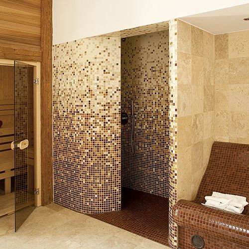 Sauna: w starym dworze znalazło się nowoczesne rozwiązanie.