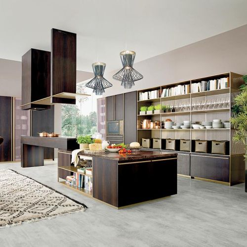 BELUGA, projekt: Ferruccio Laviani, wykorzystuje eleganckie zestawienie dębu i połyskującego złotem metalu, RASTELLI CUCINE