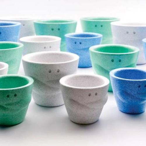 Benjamin Hubert- doniczka Hug. Praktyczny wichrzyciel