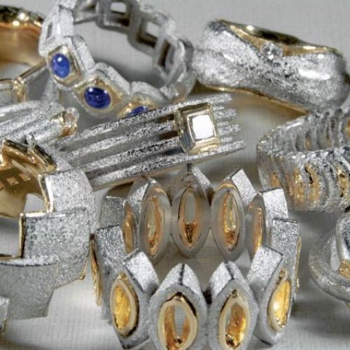 Biżuteria projektu Jarosława Westermarka.