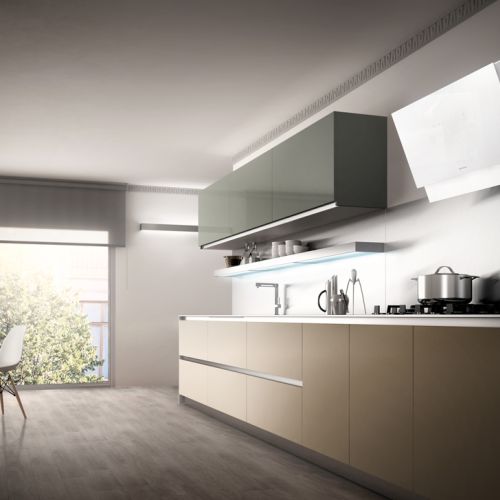 Black Tie WH80. Okap przyścienny, ukośny. Szerokość 80 cm. Białe szkło.