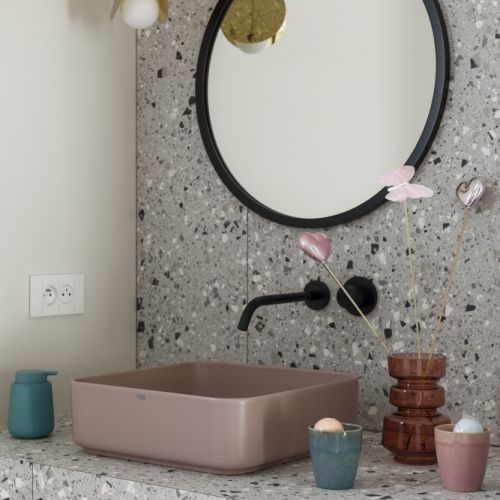 z czego może być blat do łazienki pod umywalkę