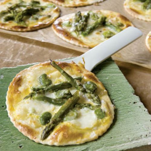 Bób, groszek, brokuły, zielone pomidory - przepisy na zielone potrawy. Pierwsze smaki lata.