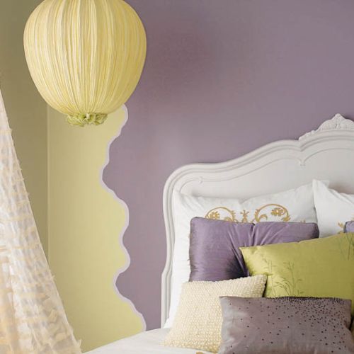 Bonne Nuit (fioletowa) i Elemental (oliwka) to farby odporne na zmywanie. Za litr zapłacimy 102 zł. BENJAMIN MOORE