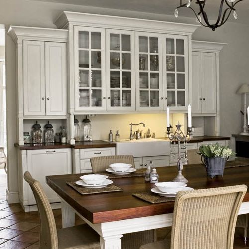 Bretońska architektura przeniesiona do Puszczy Kampinoskiej.