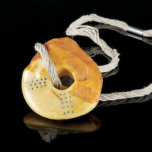 Bursztyn, srebro, 1964-1969 r., zbiory MHMG.