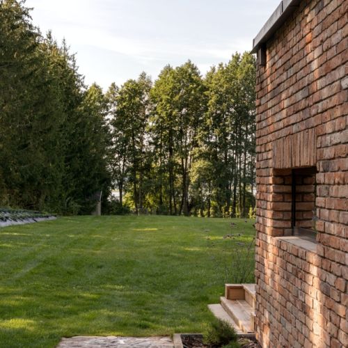 dom na wzór dawnych mazurskich stodół