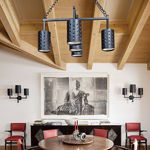 Drewniany dom w górach