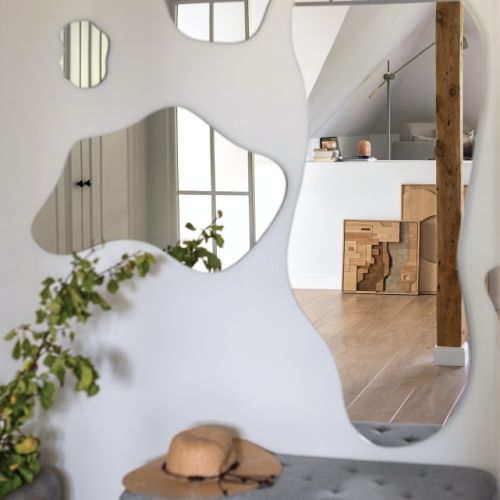 jak ozdobić ścianę w przedpokoju