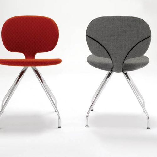 Coccinella - po włosku znaczy biedronka. Krzesło zaprojektowane przez Carlo Bartoliego dla Segis.