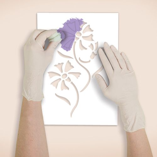 Coraz rzadziej widać je na polach wśród dojrzałych zbóż. Kiedyś razem z makami były częścią