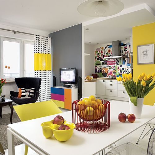 Cytrynowa żółć, trochę tęczy i dizajnerskie dodatki.