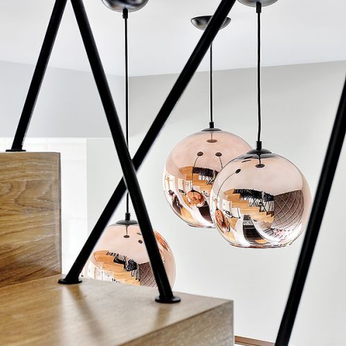 Oryginalna balustrada schodów.