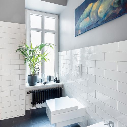 czarno biała łazienka