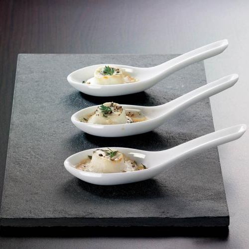 Czemu by nie podać przystawek na porcelanowych łyżeczkach? LEONARDO