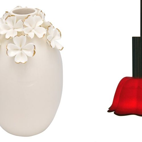 Dobre zestawienie: czerwień i biel we wnętrzu