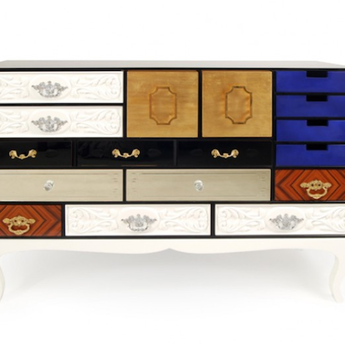 Czy komoda może mieć każdą szufladę inną, niedopasowane uchwyty i mimo to zachwycać swoim wyglądem?