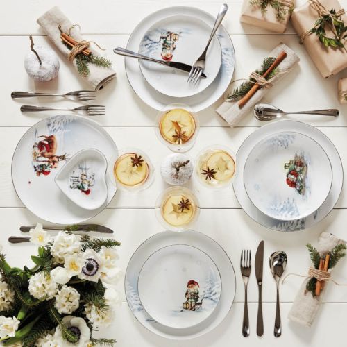 Ciepły i radosny klimat w trakcie kolacji wigilijnej podkreśli porcelana