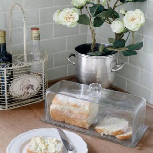 Dekoracje w stylu angielskim. Róże i falbanki