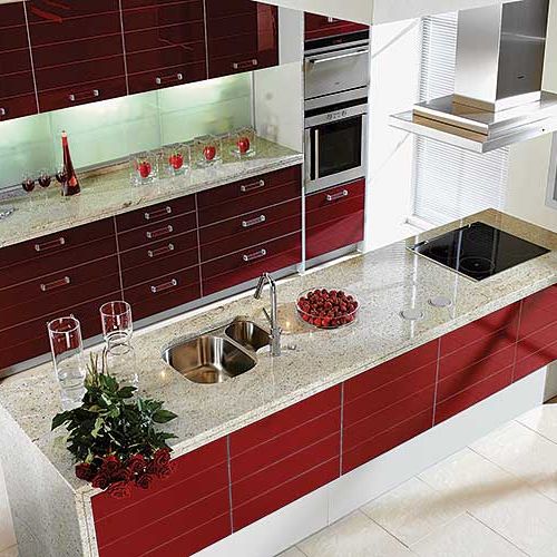 Dla tych, którzy cenią ciszę i spokój. Podczas zamykania szuflady z systemem Touch Silent same spowalniają, by nie