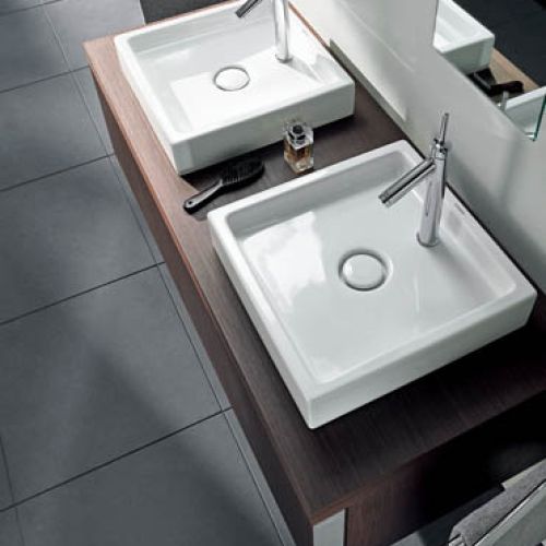 Do wyboru też okrągła i trójkątna. Cena netto - 475 euro. DURAVIT bateria Axor Starck, 2400 zł netto. HANSGROHE