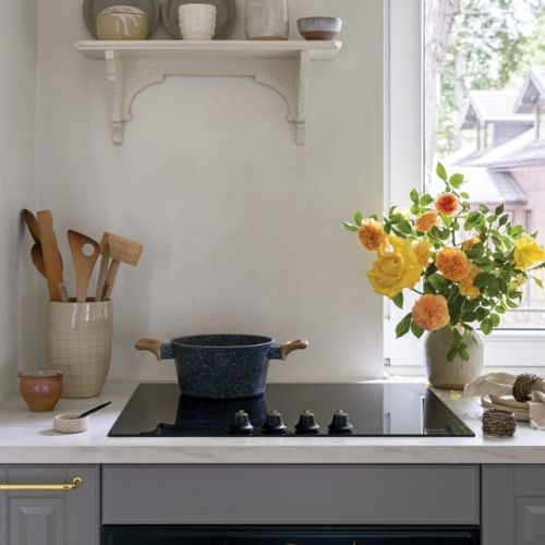 kuchnia bez górnych szafek