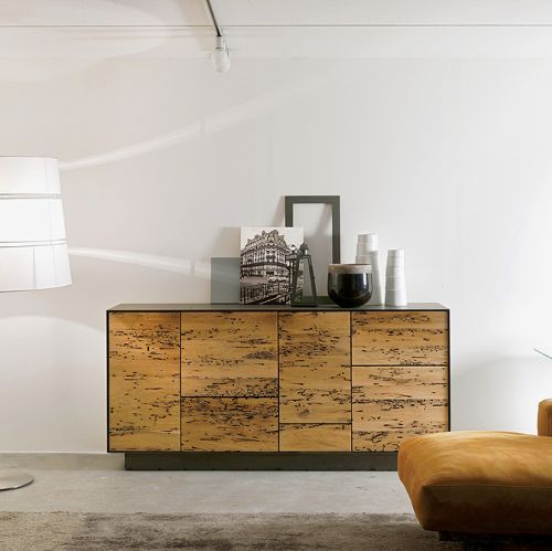 Dom modny. Targi, targi wnętrzarskie, meble, moda