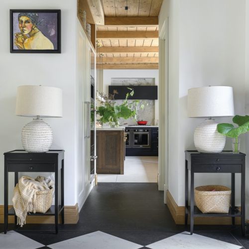 dom w stylu farmhouse hol przedpokój