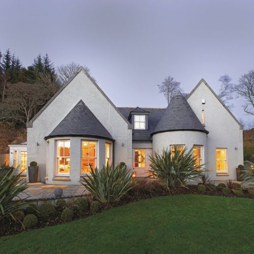 Dom przypomina trochę APULIJSKIE TRULLI z powiększonymi oknami