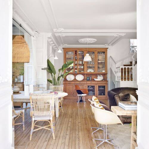 Ta hinduska willa pamięta niejedną metamorfozę: bywała restauracją, hodowano w niej szynszyle, później popadła w