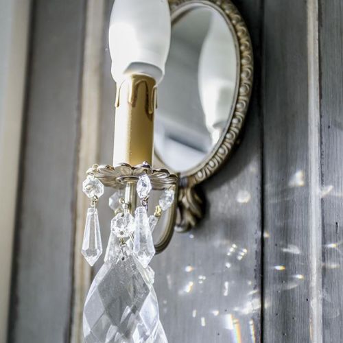 Szare wnętrza: dom z dobrą energią