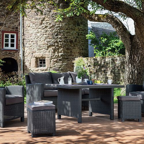 jak urządzić taras na lato, meble i aranżacje