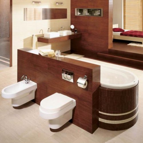 Faktura płytek z kolekcji Maxima/Foresta przypomina drewno: kafle na ścianę - 170 zł/m2, na podłogę - 80 zł/m2, listwa