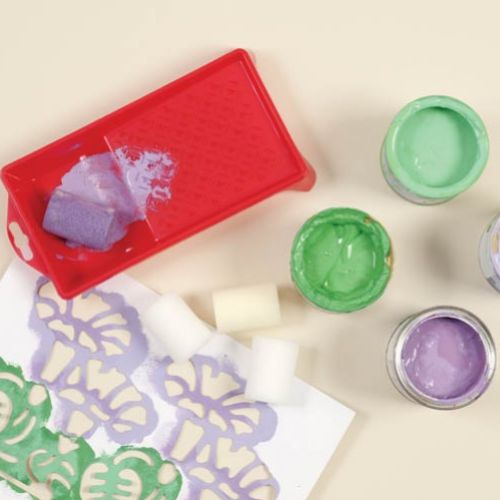 farby: fioletowa (jasna i ciemna), zielona (jasna i ciemna) tampony z gąbki