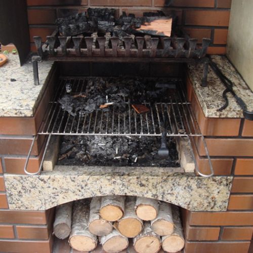 Jak wybudować grill w ogrodzie?