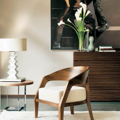 Fotel Alba włoskiej firmy Porada. Cena - od 6350 zł. MEBELLA