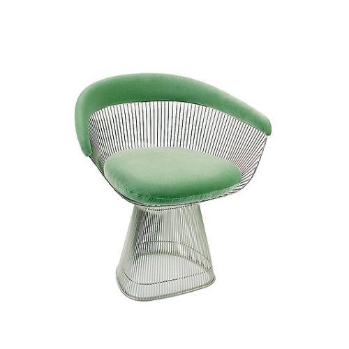 Fotele, taborety, stoliki z niklowanych stalowych drutów. Projekty mebli Warrena Platnera.