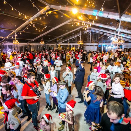 Fundacja OneDay wspiera Dzieci z Domów Dziecka i placówek Opiekuńczo-Wychowawczych oraz w trudnej sytuacji materialnej.